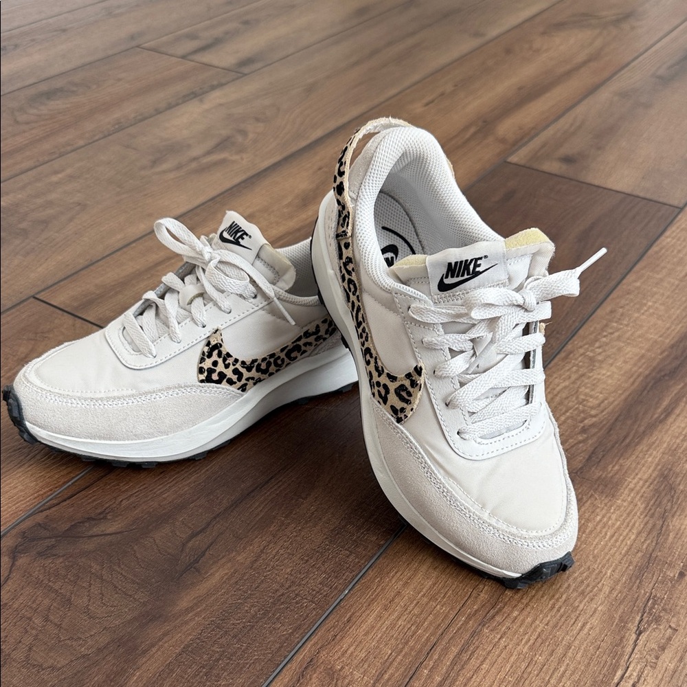 Nike Women's Waffle Debut Sneakers - White Black Leopard